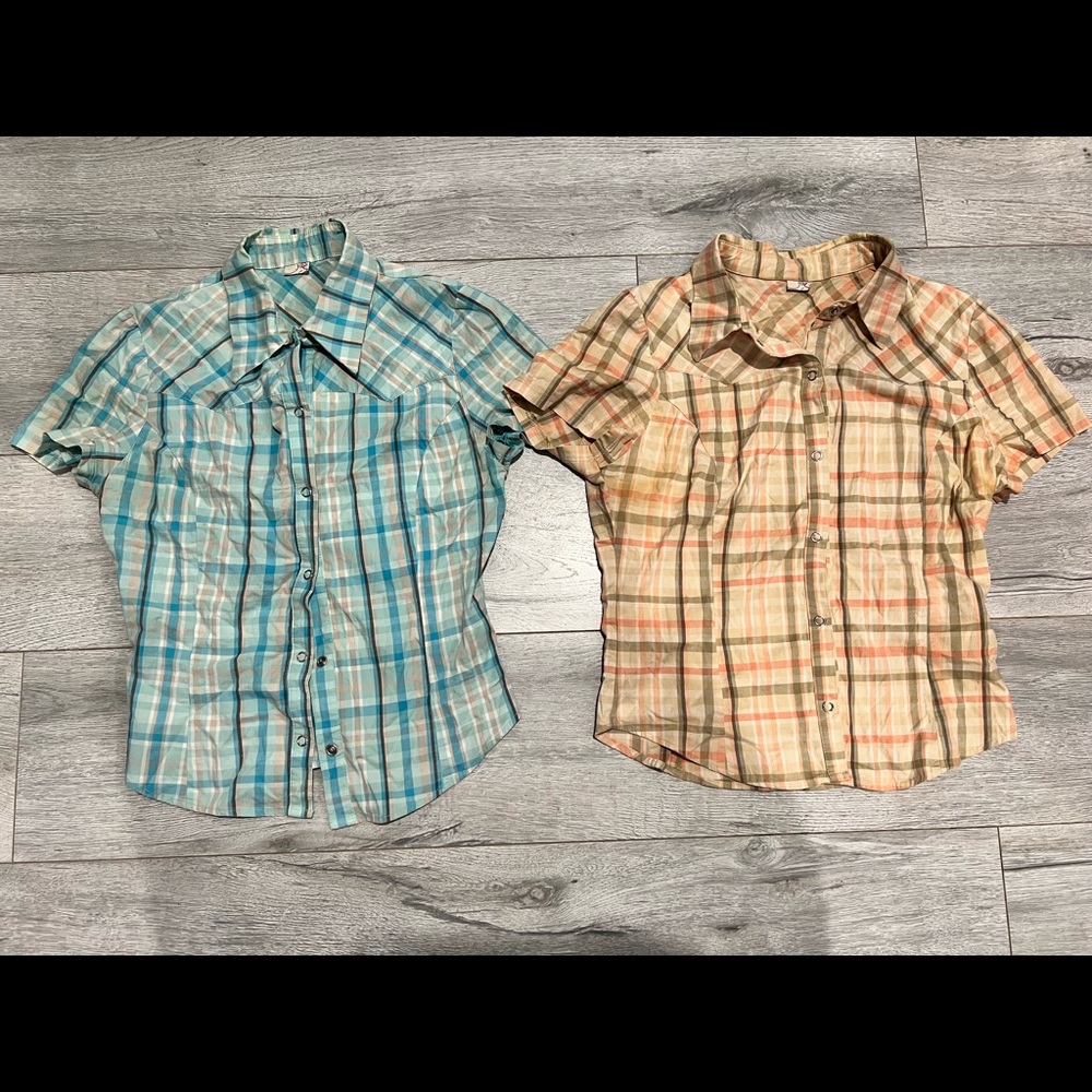 Girls shirt size S